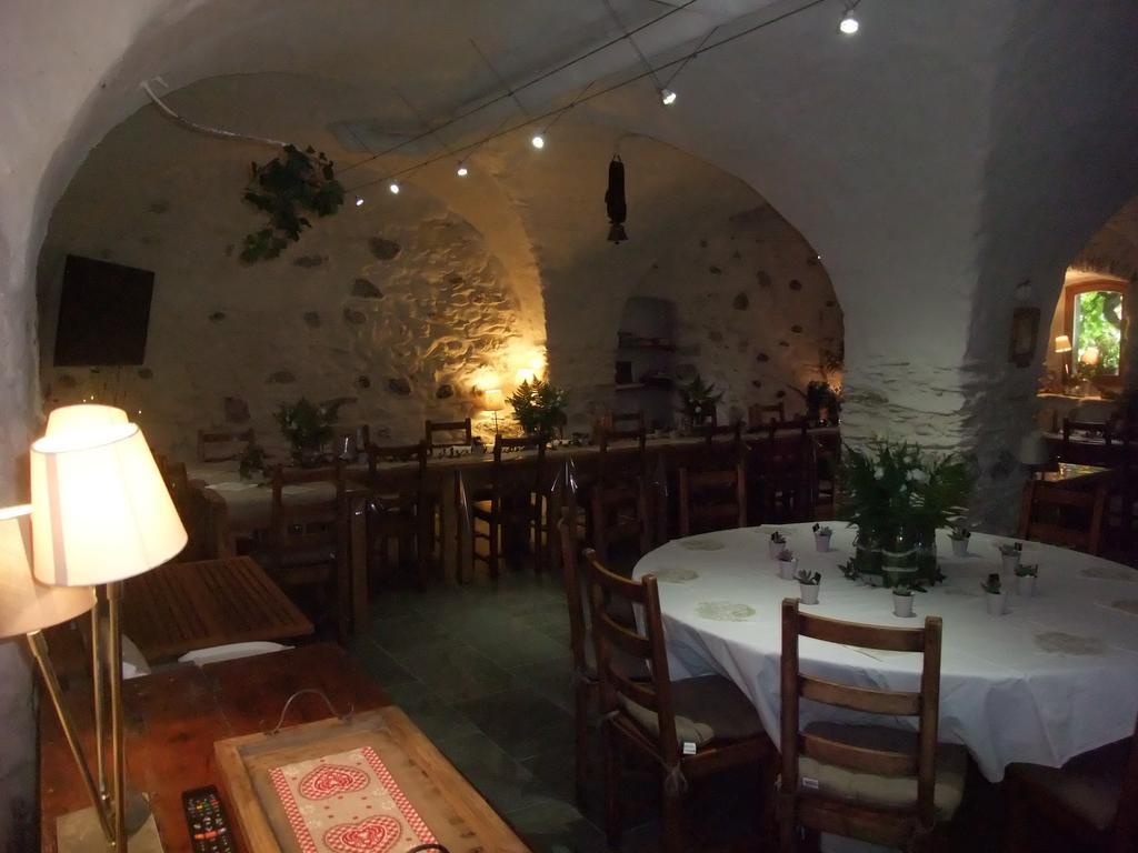 Le Domaine Du Grand Cellier Chambres D'Hotes En Savoie Tournon-sur-Rhône Eksteriør billede